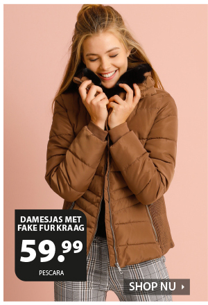 Heerlijke winterjas voor dames, gewatteerd en doorgestikt. Deze jas heeft een ritssluiting, ritszakken en een dubbele staande kraag met fake fur. Leuk detail is de capuchon die in de kraag zit, handig wanneer het regent. De jas is getailleerd en de zijkanten zijn ingezet met een elastische stof.