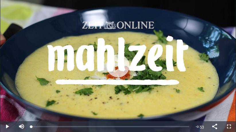Paprika und Joghurt in den Mixer werfen, schon ist die Gazpacho in Gelb fertig. Für Raffinesse sorgen Kräuter in Grün und Harissa in Rot. Wie, das zeigt unser Video. Von Angelika Schwaff