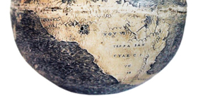  Dieser alte Globus aus Straußeneierschalen zeigt die Welt, wie man sie anfangs des 16. Jahrhunderts kannte. © Dr. St. Missinne 