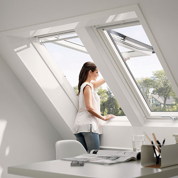 Klapp-Schwingfenster VELUX GPU 66 Kunststoff/Alu 55 x 98 cm (CK04)