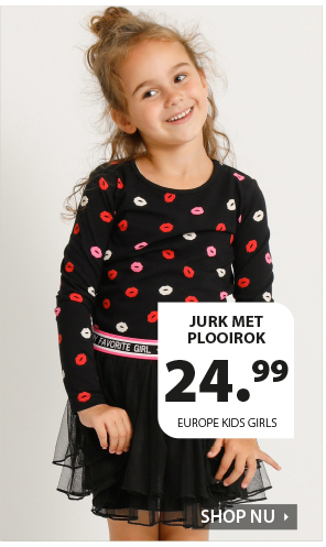 Superleuke meisjes jurk met vrolijke kleuren. Deze jurk heeft een geplooide meshstof rok en een elastische boord rondom de taille.