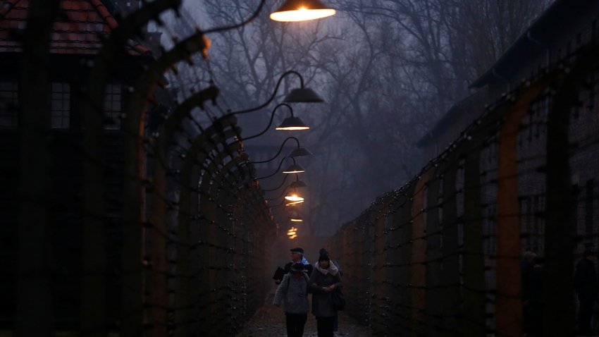  Das Konzentrationslager Auschwitz im Januar 2018. Auch hierhin kamen jene oft Unschuldigen, die als "Asoziale" oder "Volksschädlinge" galten. © Kacper Pempel/Reuters 