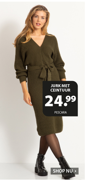 Superstoer en perfect voor het najaar, deze jurk zit heerlijk comfortabel en heeft een diepe v-hals.