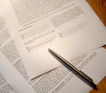 So sichern Sie sich im Arbeitsvertrag Mitarbeiterloyalität