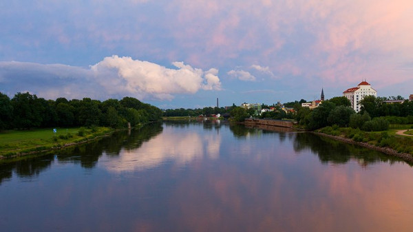  Der Flussverlauf der Elbe in Magedeburg © Jens Wolf/dpa 