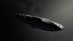  Leider doch kein Hinweis auf Außerirdische: der Asteroid Oumuamua in der künstlerischen Darstellung © M. Kornmesser/European Southern Observatory/dpa 