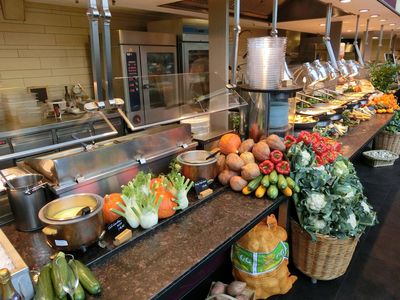 Von der heimischen Küche in die Produktion: Zwischen Großküche und Etikettiermaschine
