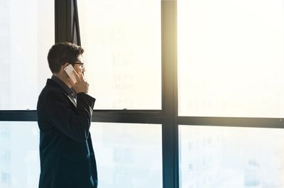 Auf Geschäftsreise im Ausland – die besten Tipps rund ums Firmenhandy