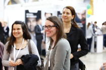 Begeisterte career-Besucherinnen Hamburg