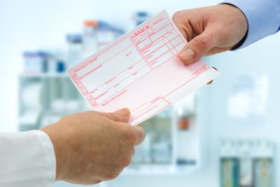 Krankmeldung und Nachweis der Arbeitsunfähigkeit: Diese Informationspflichten haben Ihre Mitarbeiter