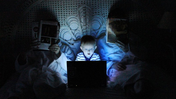  Allein im Netz: Eltern machen sich Sorgen um ihre Kinder. © Ludovic Toinel/unsplash.com 