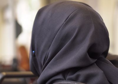 Warum Sie das Tragen des Kopftuchs am Arbeitsplatz untersagen können