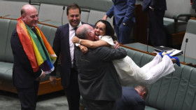  Freude im australischen Parlament über die Ehe für alle © Lukas Coch / AAP/Reuters 