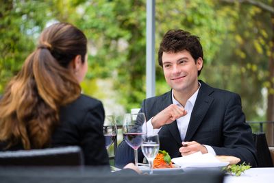 Small Talk: So erfahren Sie souverän den Namen Ihres Gesprächspartners