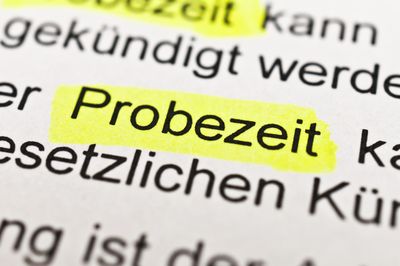 Nach der Probezeit gilt für den Auszubildenden eine Mindestkündigungsfrist
