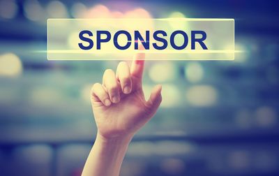 Vertrag und Steuern beim Sponsoring – mit diesem juristischen Wissen gelingt die Partnerschaft