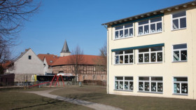  Die Grundschule Aue-Fallstein in Hessen. 160 Kinder werden hier unterrichtet. © Johanna-Maria Fritz für ZEIT ONLINE 