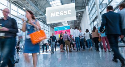 12 Tipps, wie Ihr Messestand zum Kundenmagneten wird