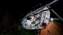 Segelboot auf A1 "gekentert" Segelboot auf A1 "gekentert"