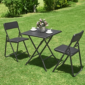 Klapptisch mit 2 Stühlen