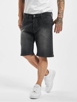 Shorts Georg in schwarz 