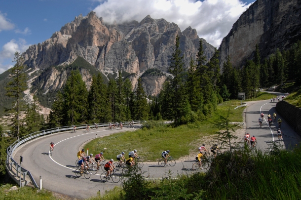 Die TOUR-Transalp am Passo Falzarego