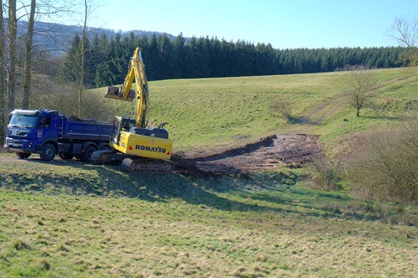 Wieder im Fluss NABU-Stiftung lässt Fließgewässer in Osterode wiederbeleben