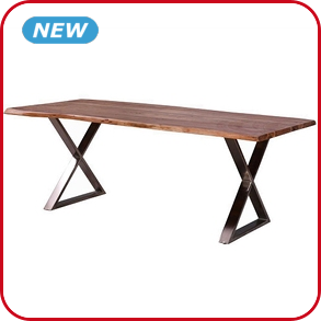 Tisch aus Holz, L 180 cm