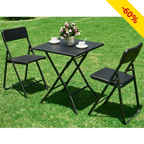 Klapptisch mit 2 Stühlen