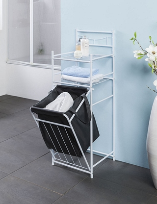 Wäschekorb mit Regal