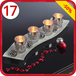 Silberne Platte mit Windlichtern