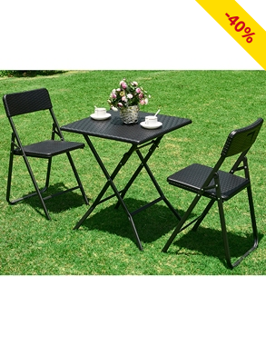 Klapptisch mit 2 Stühlen