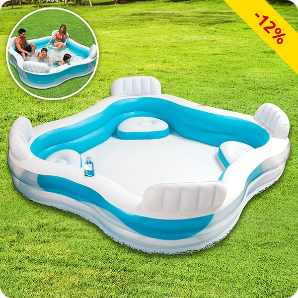 Pool mit 4 Sitzen