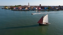 Städtetrip: Unter Segeln durch die Lagune von Venedig