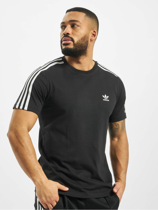 adidas Originals T-Shirt Tech in schwarz