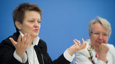 Grüne lassen Bedingungen für ein Ja im Dunkeln