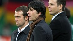 DFB-Delegation besucht Auschwitz