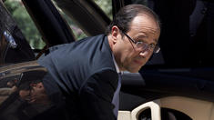 Hollande zwischen allen Fronten