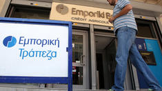 Griechen-Ausstieg kostet Credit Agricole Milliarden