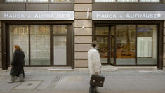 Hauck und Aufhäuser stockt Kapitaldecke auf