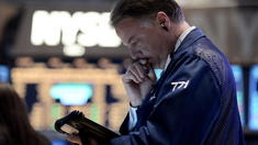 Makrodaten und Bilanzen drücken Dow Jones