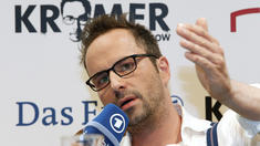 Weniger schrill und mit mehr Schärfe