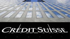 Credit Suisse stürzt auf historischen Tiefwert