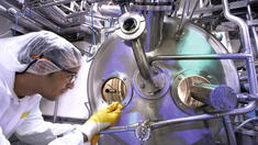 Firmen setzen Betriebsgeheimnisse aufs Spiel