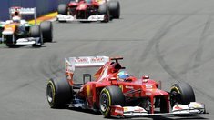 Alonso nutzt Vettels Ausfall zum Sieg