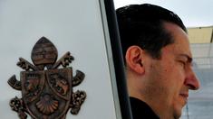 Kammerdiener des Papstes drohen sechs Jahre Haft