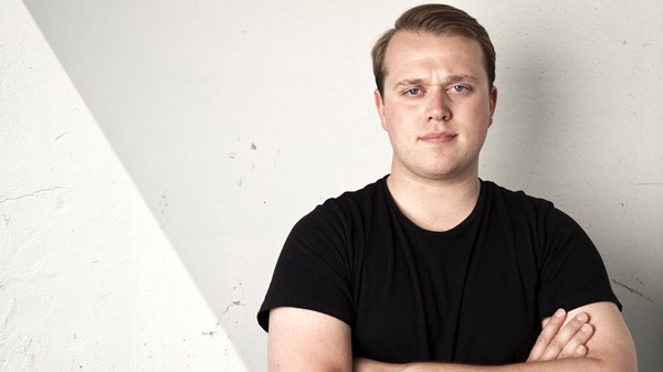 Sagt toxischer Männlichkeit den Kampf an: der britische Journalist und Autor Jack Urwin. © Michael Barker