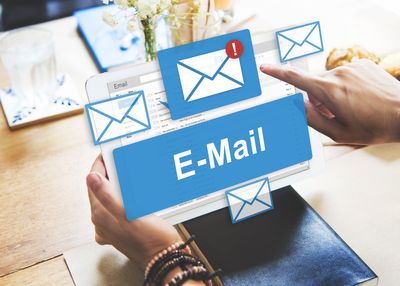 Nicht immer unzulässig: Werbung an im Internet veröffentlichte E-Mail-Adresse