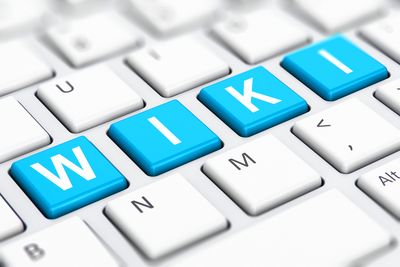 Wikipedia: So kommen Sie in 4 Schritten mit Ihrem Unternehmen in die Online-Enzyklopädie