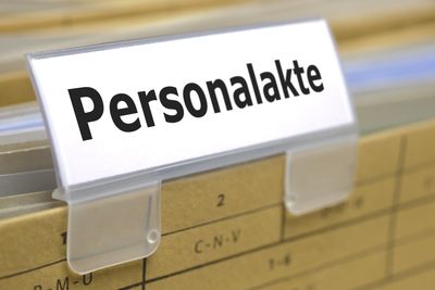 Personalakteneinsicht: Der Rechtsanwalt muss draußen bleiben